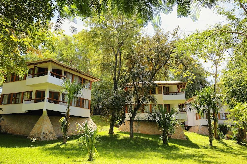 Villa Maya Флорес Екстериор снимка