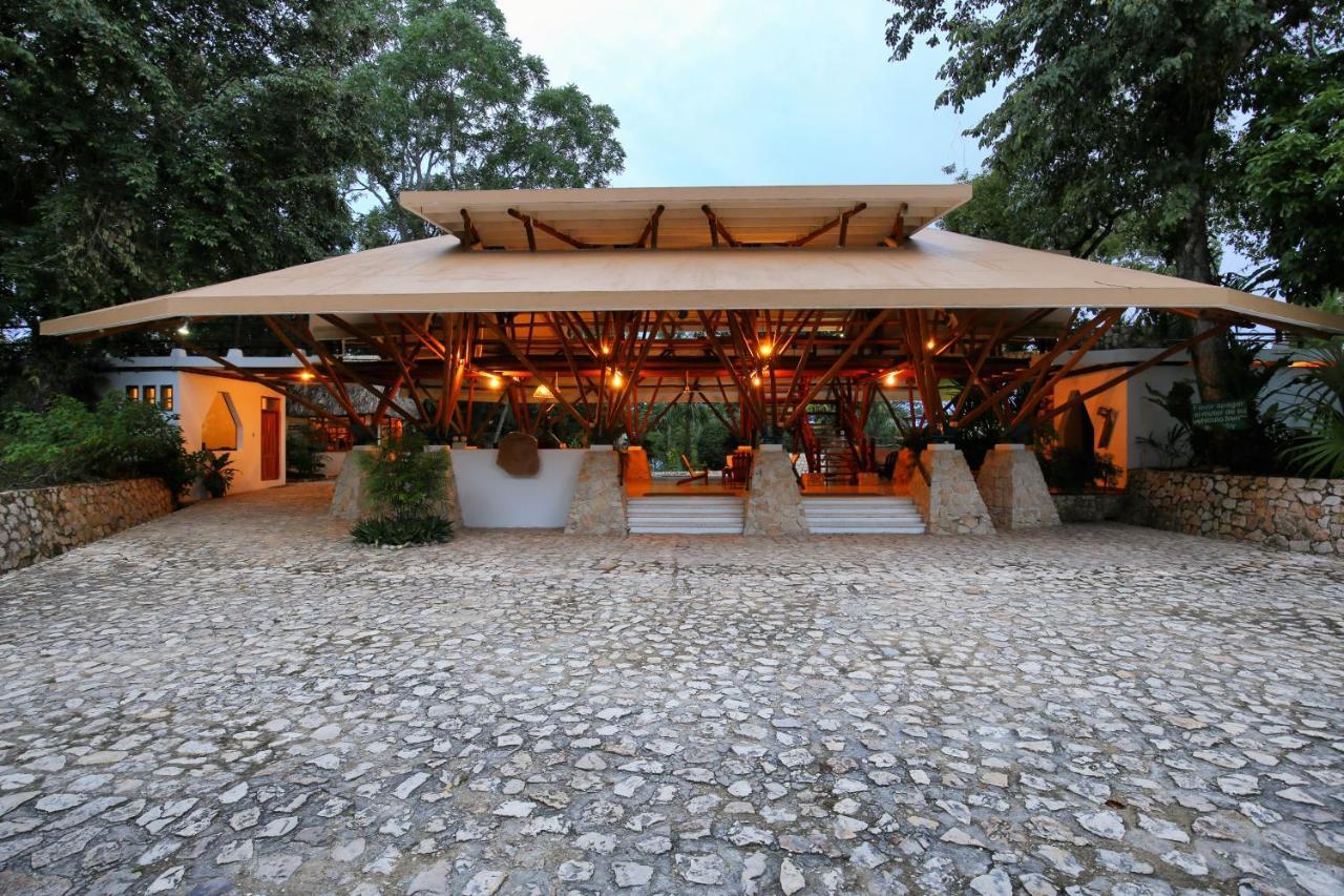 Villa Maya Флорес Екстериор снимка