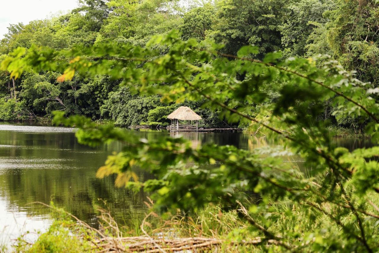 Villa Maya Флорес Екстериор снимка